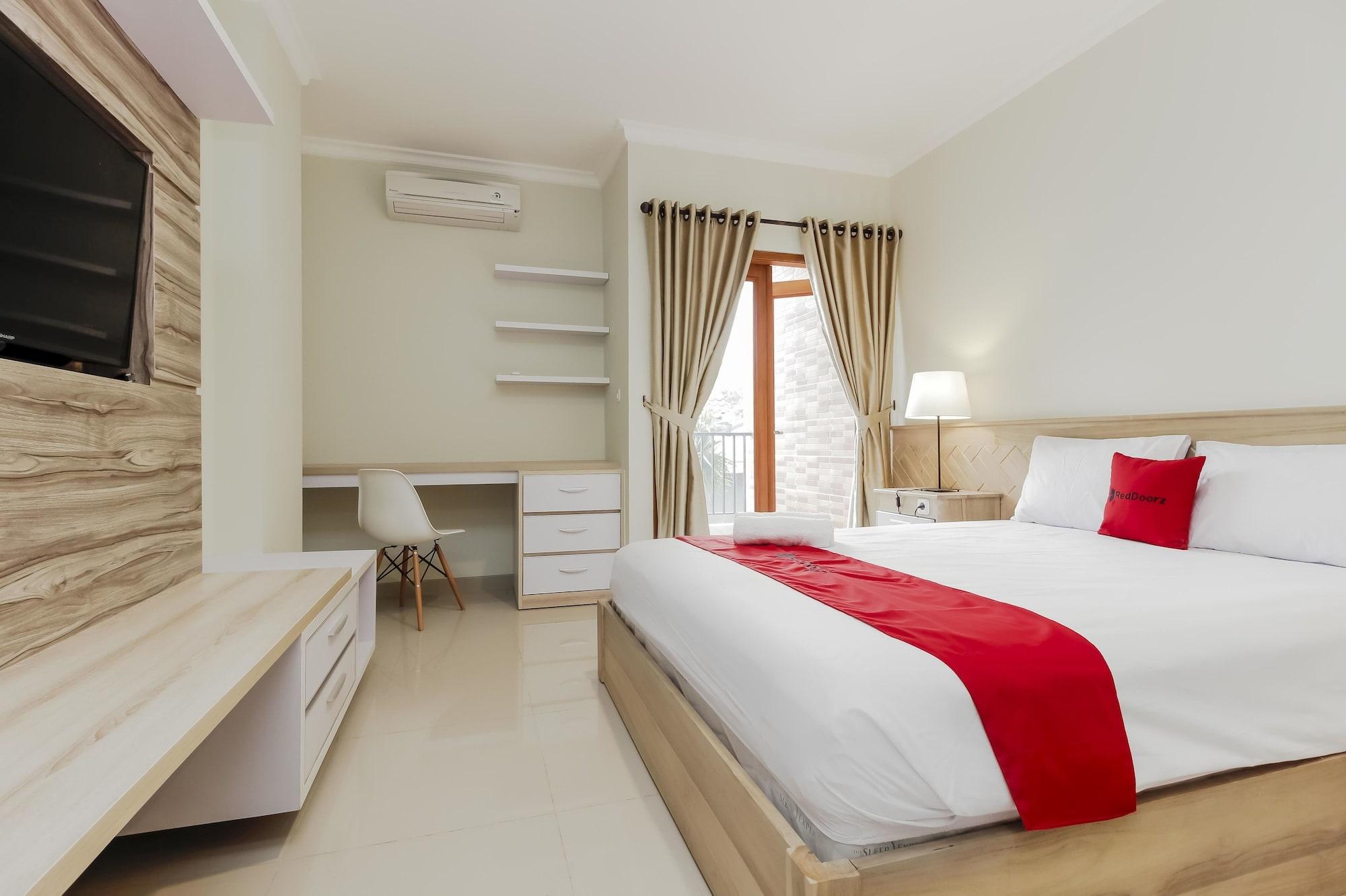 Reddoorz Premium Near Ragunan Zoo 2 Джакарта Екстер'єр фото