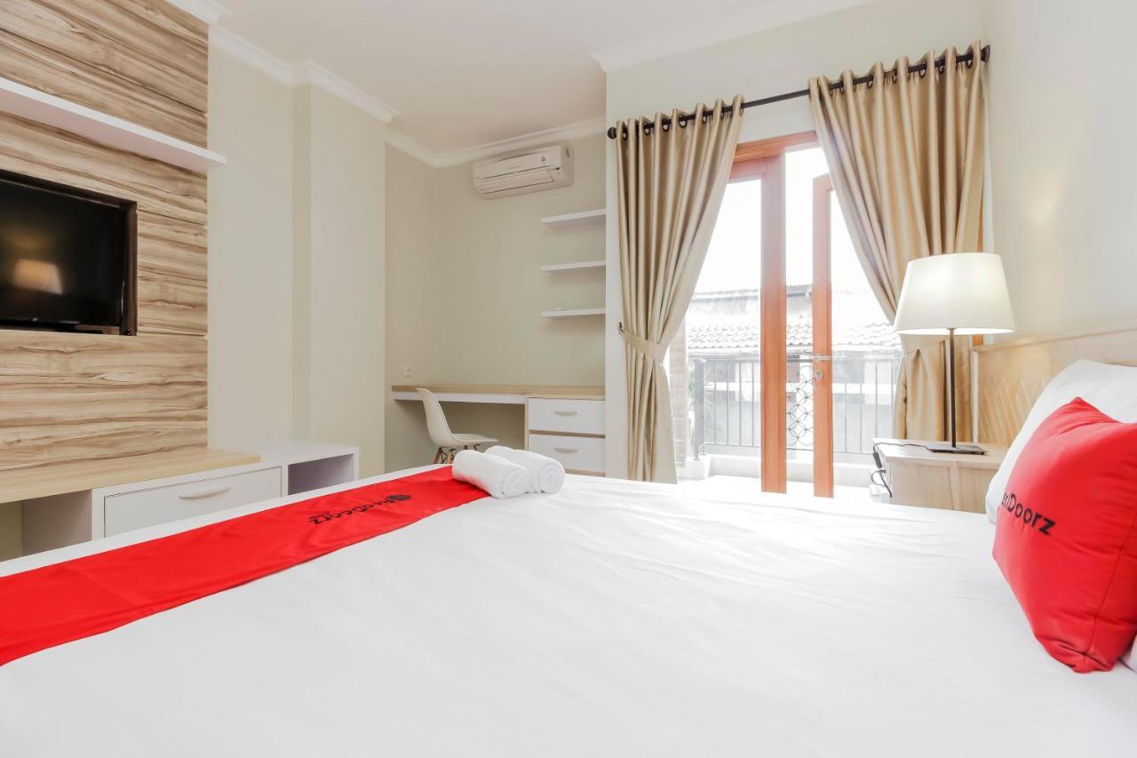 Reddoorz Premium Near Ragunan Zoo 2 Джакарта Екстер'єр фото